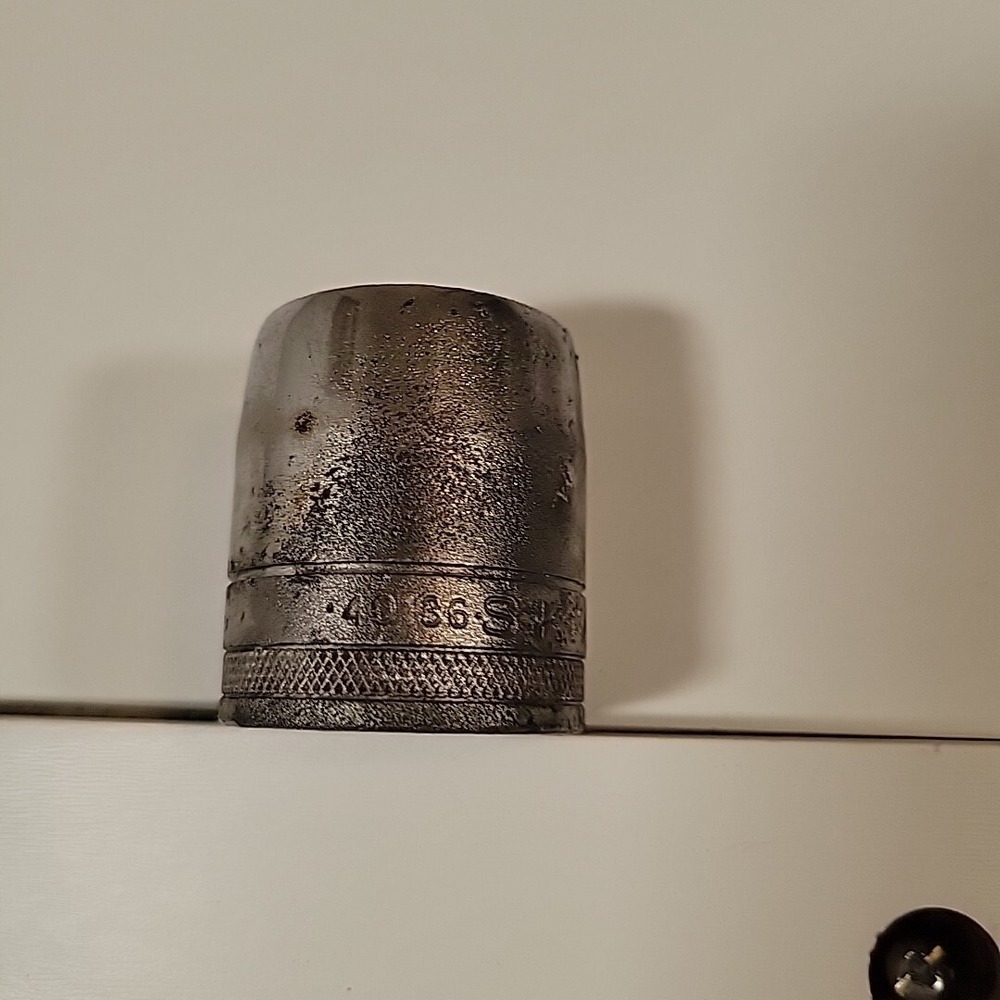S-K SK 40136, 1/2 drive 12pt Socket, size 1-1/8in., made in USA